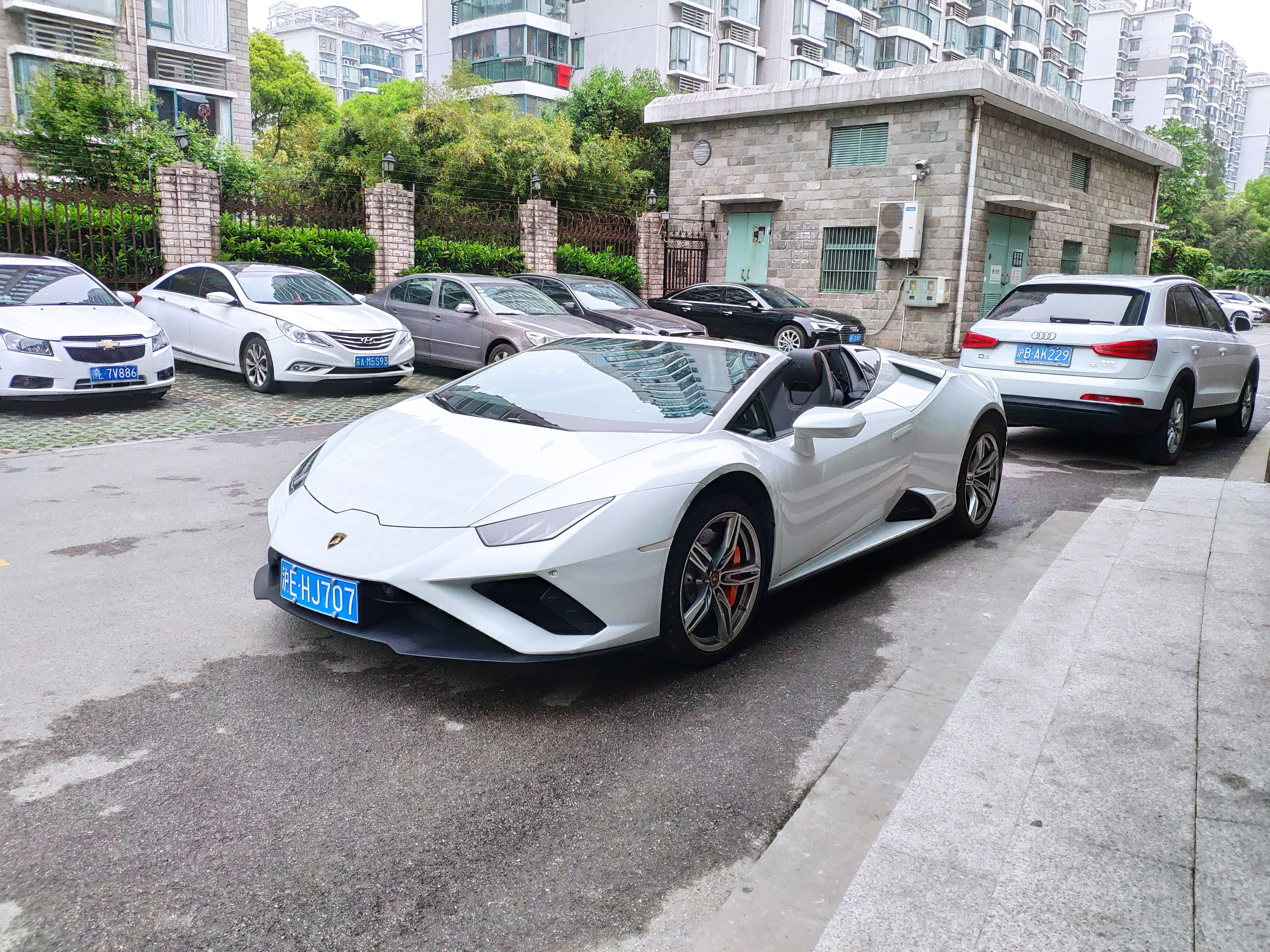 上海虹桥租车，豪车租赁出租