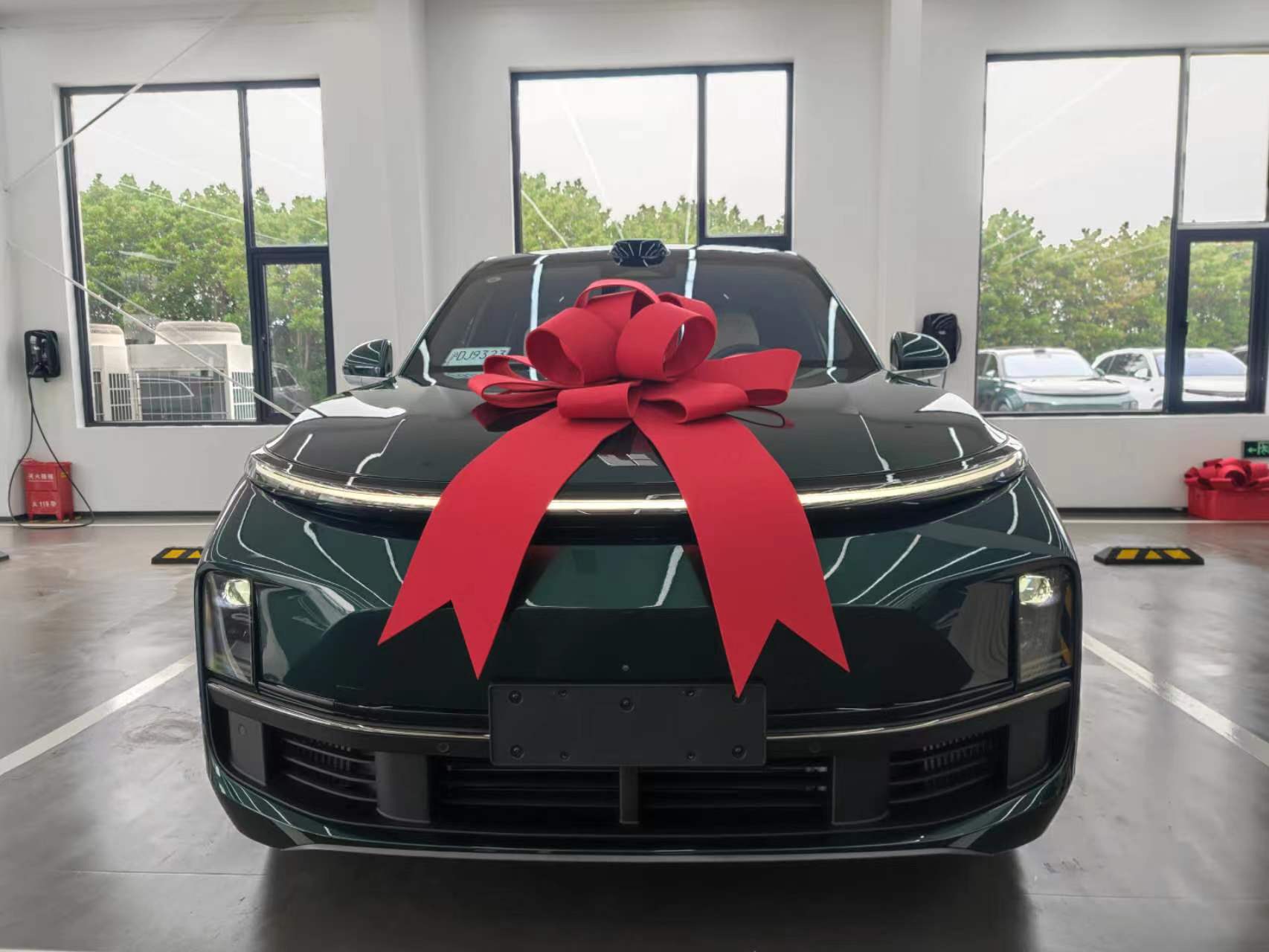 理想L9豪华混动SUV自驾租车上海租车免费接送车