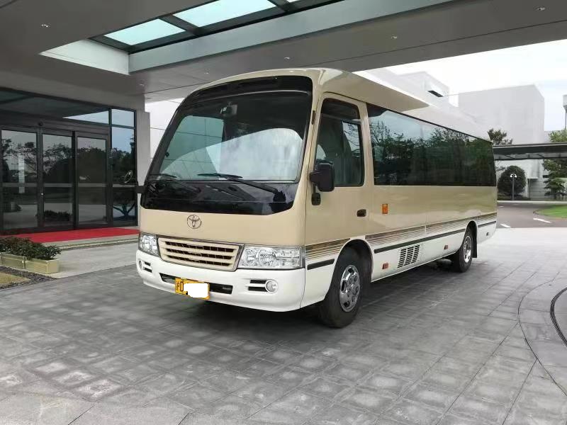 上海租车丰田考斯特代驾商务接待，接送机，车辆干净正规