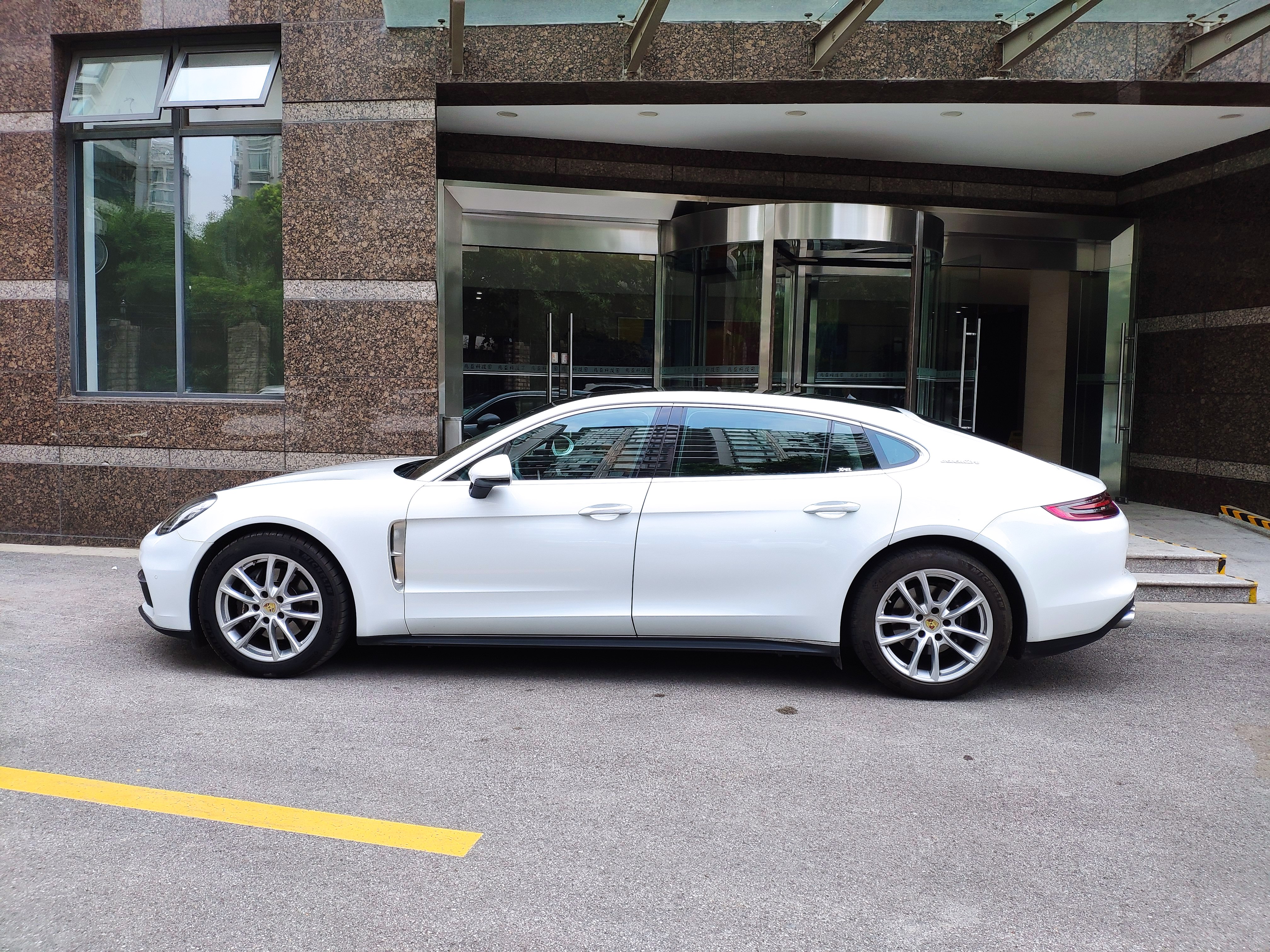 上海汽车租赁，上海浦东汽车租赁公司